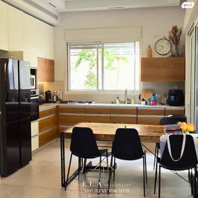 דירת גן, הרצליה הירוקה, נווה עובד, הרצליה