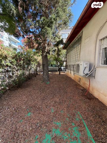 בית פרטי/ קוטג', ויסוקר, קרית אליעזר פרי, פתח תקווה