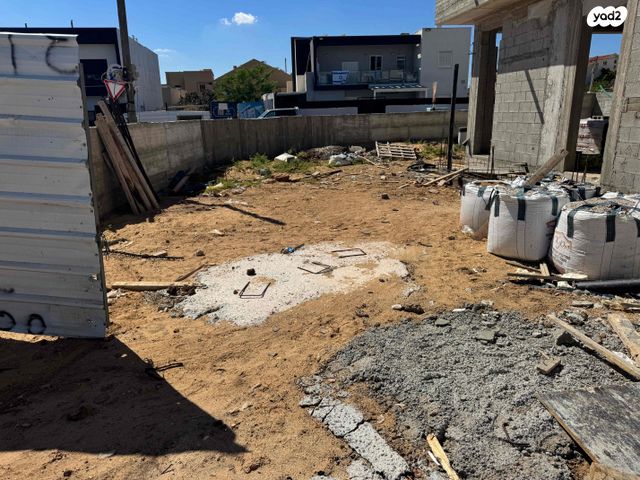 בית פרטי/ קוטג', תל חי, נאות הפרחים, גן יבנה