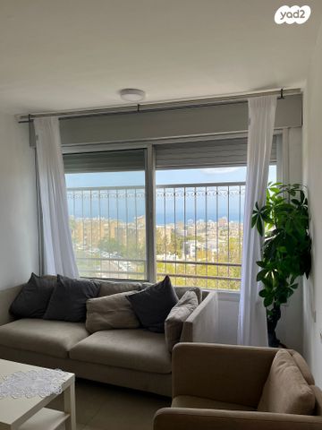 דירה, יהודה בורלא, רמות רמז, חיפה