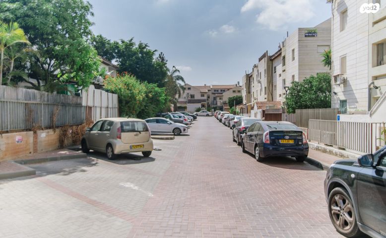 דופלקס, דרך הציונות, גבעת הסלעים, ראש העין