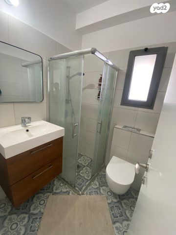 דירה, כפר סבא