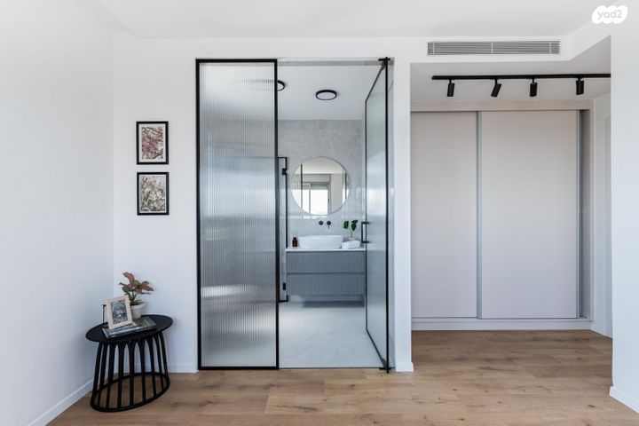 דירה, דודו דותן, עיר ימים, נתניה