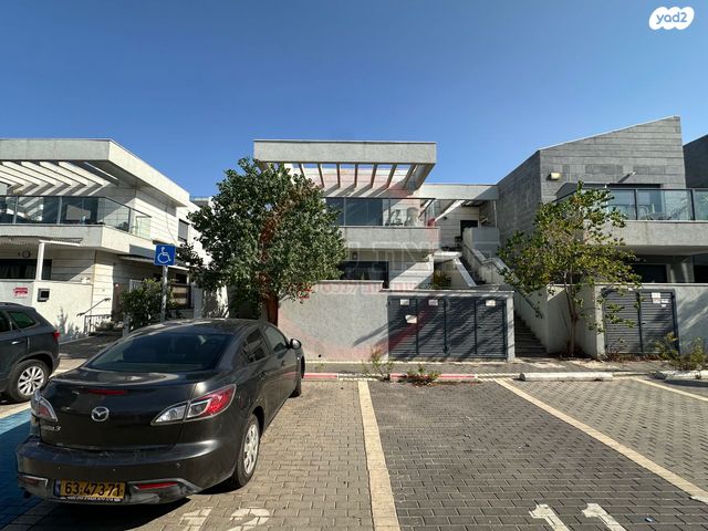 דירת גן, יצחק שמיר, עפולה הצעירה, עפולה