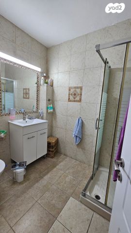 טריפלקס, קרית ביאליק