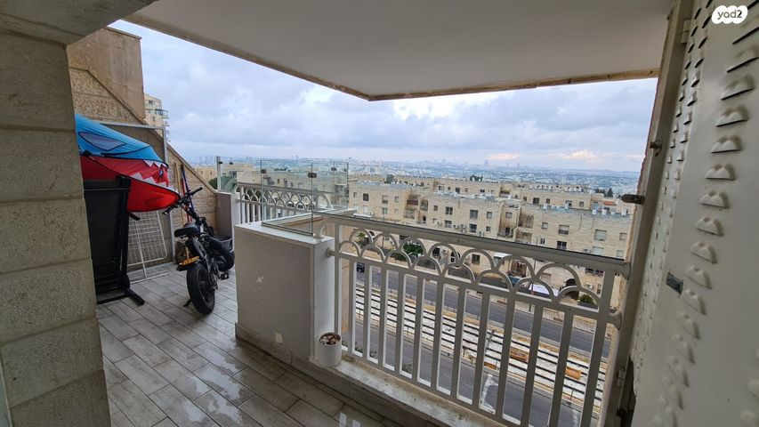 דירה, צביה ויצחק, גילה, ירושלים