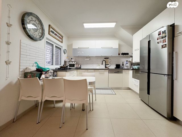 גג/ פנטהאוז, יריחו 23, חולון