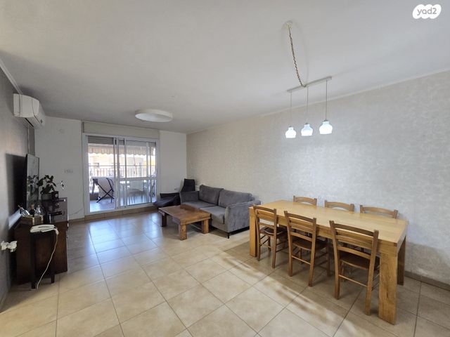 דירה, הרב מן ההר, חומת שמואל, הר חומה, ירושלים