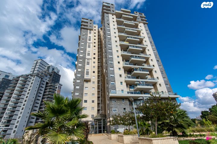 דירה, דודו דותן, עיר ימים, נתניה