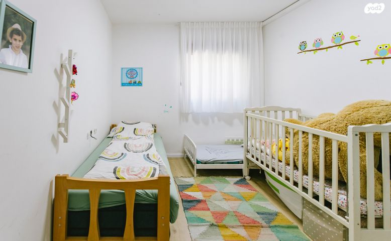 דו משפחתי, עזרא ונחמיה, עמישב, פתח תקווה