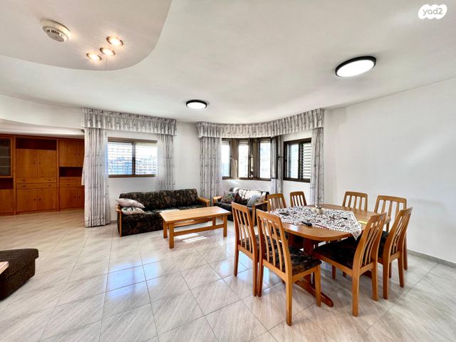 גג/ פנטהאוז, סמילנסקי 63, מרכז העיר דרום, נתניה