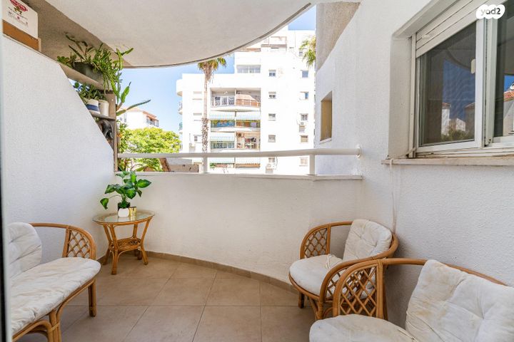 דירה, שדרות דוד המלך, אורות, אור עקיבא