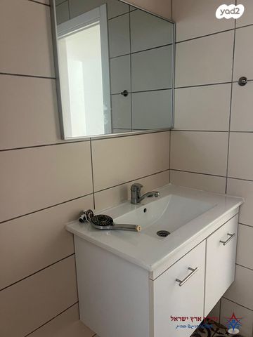 דירה, אלוף שמחוני 5, הפועל המזרחי ג', שיכון ג', בני ברק