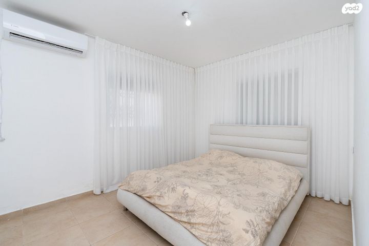 דירה, שדרות דוד המלך, אורות, אור עקיבא