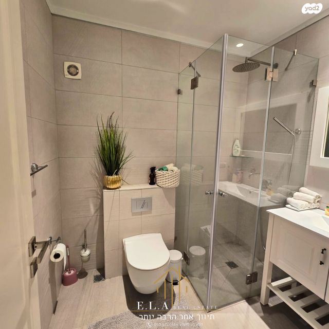 דירת גן, הרצליה הירוקה, נווה עובד, הרצליה