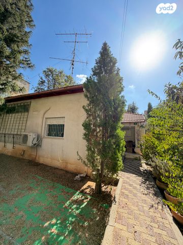 בית פרטי/ קוטג', ויסוקר, קרית אליעזר פרי, פתח תקווה