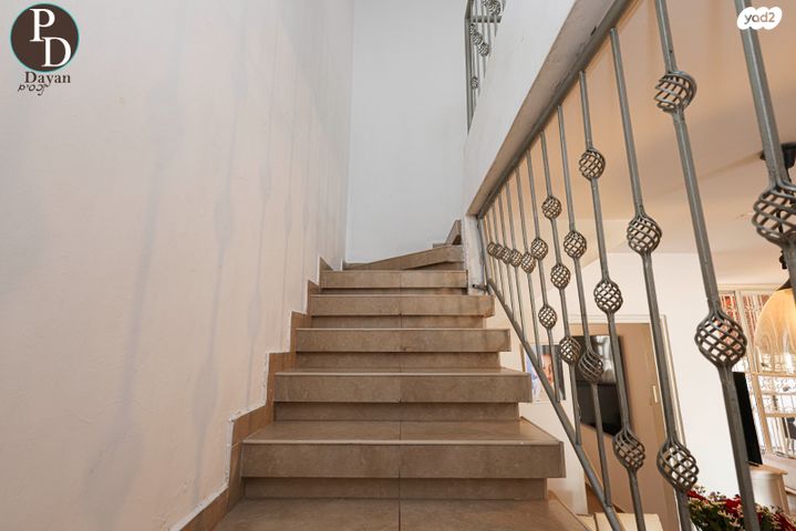 דו משפחתי, כפר יונה