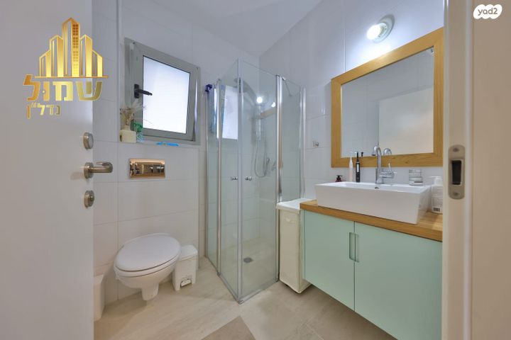 דירה, עפרה חזה, משכנות האומנים, קרית מוצקין