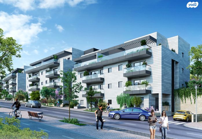 דירת גן, מודיעין מכבים רעות