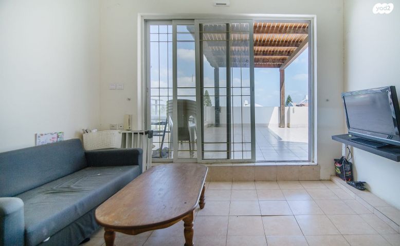 דופלקס, דרך הציונות, גבעת הסלעים, ראש העין