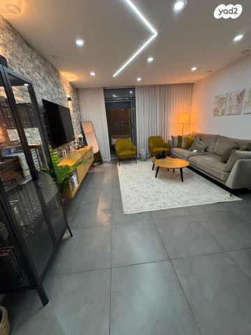 דירה, גפן, החורש, חריש