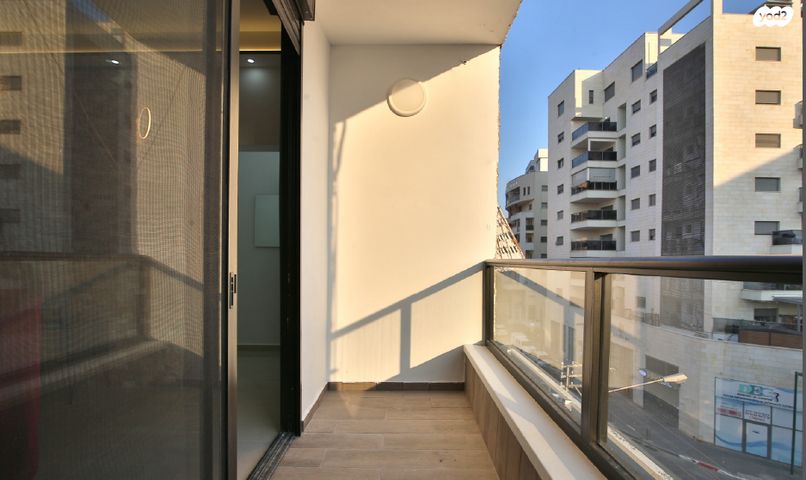 דירה, מורדי הגטאות, מרכז העיר, קרית אתא