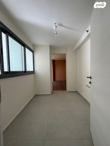 דירת גן, תל אביב יפו