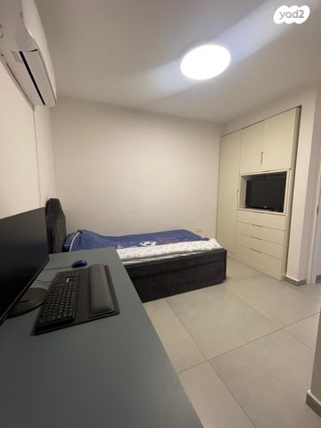 דירה, גבעת התחמושת 14, קרית שרת מערב, חולון