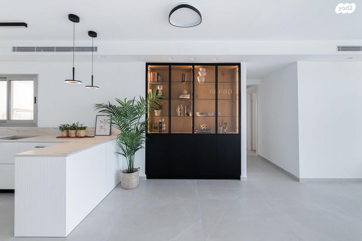 דירה, דודו דותן, עיר ימים, נתניה