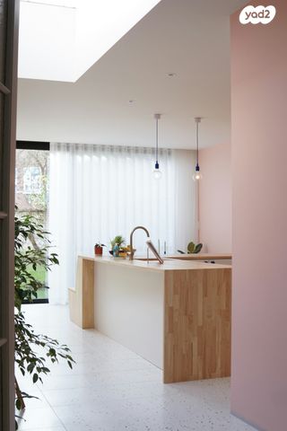 דירת גן, גני תקווה