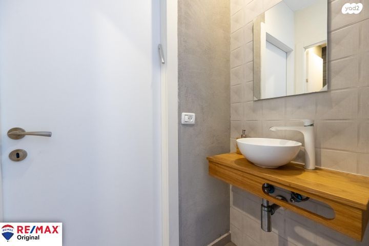 גג/ פנטהאוז, נווה יהושע, ערמונים, רמת גן