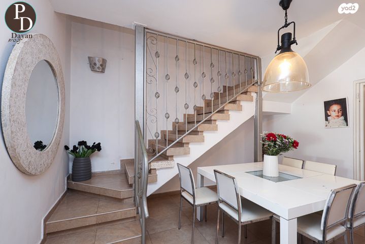 דו משפחתי, כפר יונה