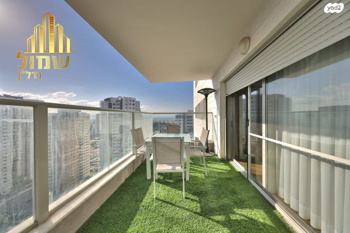 דירה, עפרה חזה, משכנות האומנים, קרית מוצקין