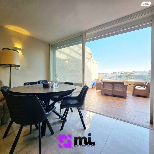 דירה, מבוא פלי"ם 64, הגבעה הצרפתית, גבעת שפירא, ירושלים