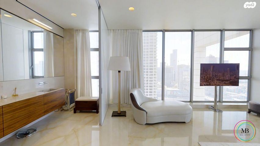 גג/ פנטהאוז, ניסים אלוני 5, צמרות איילון, פארק צמרת, תל אביב יפו