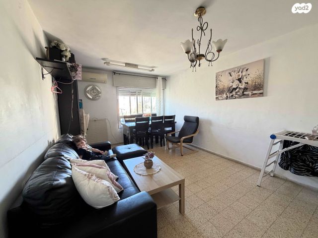 דירה, משה סנה 23, נווה יעקב, ירושלים