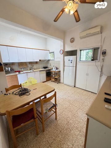 בית פרטי/ קוטג', ויסוקר, קרית אליעזר פרי, פתח תקווה