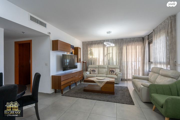 דירה, שונית 9, רמת חביב / רמת הנשיא, חיפה