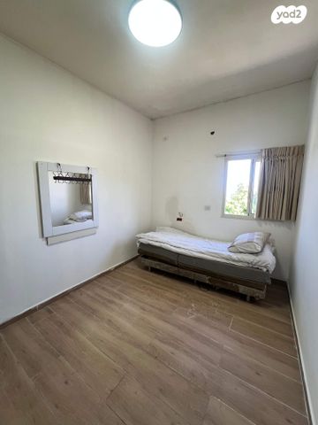 בית פרטי/ קוטג', קיבוץ גלויות, גבעת נשר, נשר