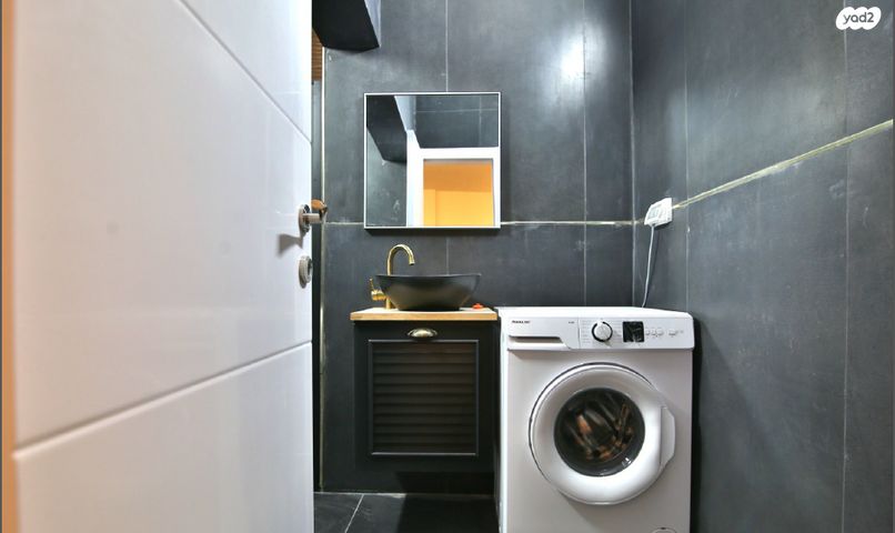 דירה, מורדי הגטאות, מרכז העיר, קרית אתא