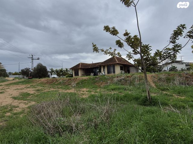 משק חקלאי/ נחלה, ניר עקיבא