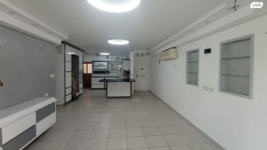 דירה, משה דיין, נווה סביון, אור יהודה