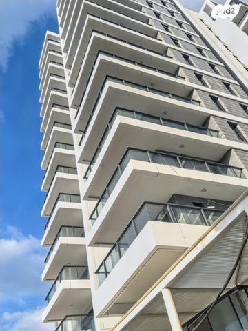 דירה, הר מירון, הרצליה