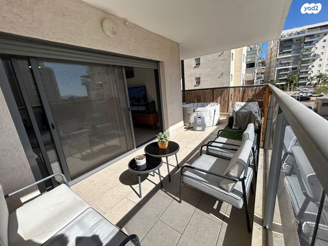 דירה, שדרות רובע יזרעאל, רובע יזרעאל סביוני העמק, עפולה