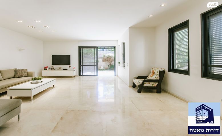 בית פרטי/ קוטג', כפר גנים ג, פתח תקווה