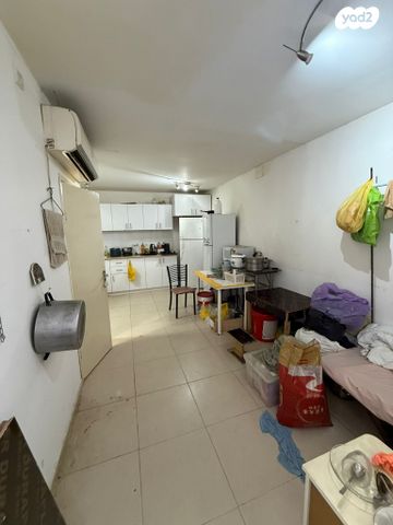 דו משפחתי, אופקים