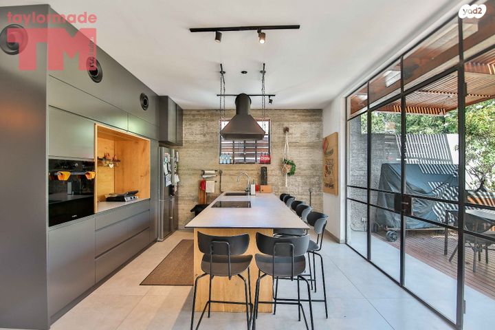 בית פרטי/ קוטג', מרכז פרדס חנה, פרדס חנה כרכור