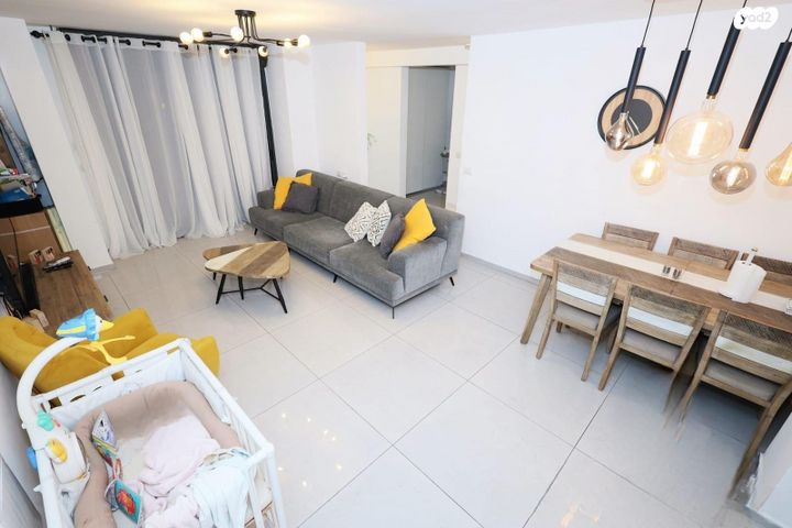 דירה, המעפילים, רובע ב', אשדוד