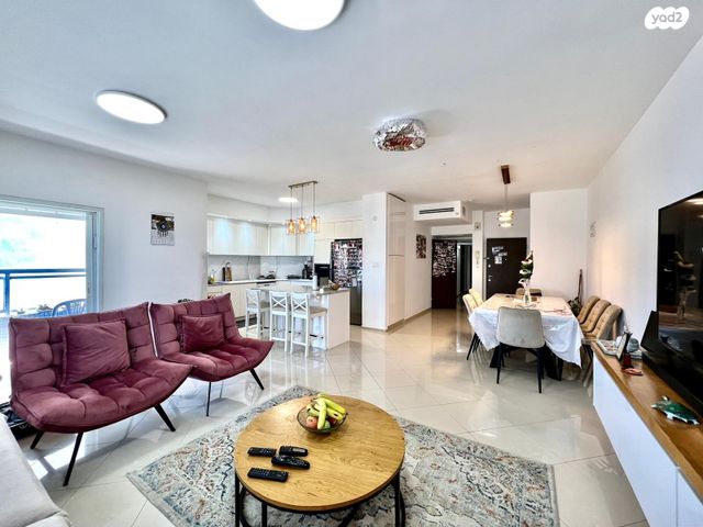 דירה, הרב הרצוג 20, צפון מערב מרכז העיר, נתניה