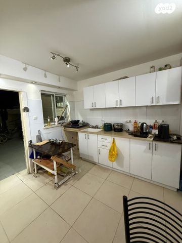 דו משפחתי, אופקים